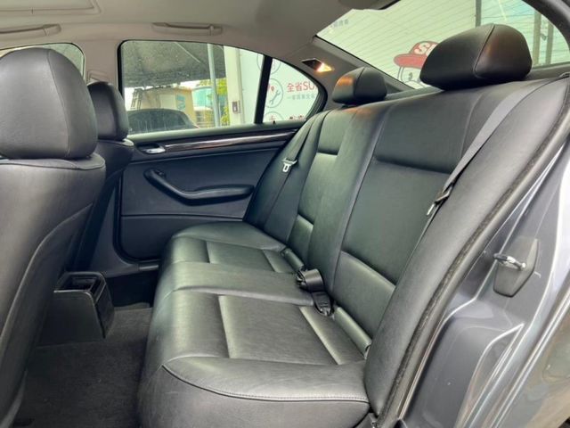 BMW/ 寶馬 318i  第10張相片
