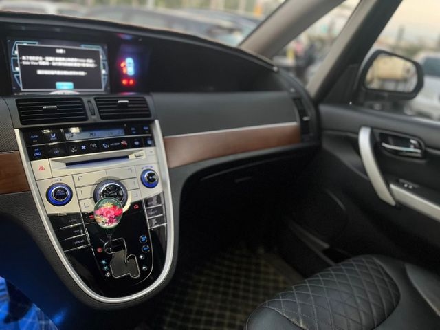 Luxgen 7 MPV  第8張相片