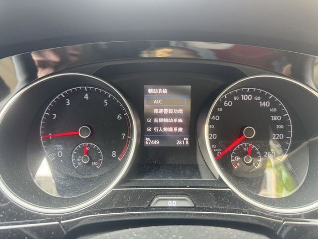 2018 TOURAN R-LINE  第2張相片
