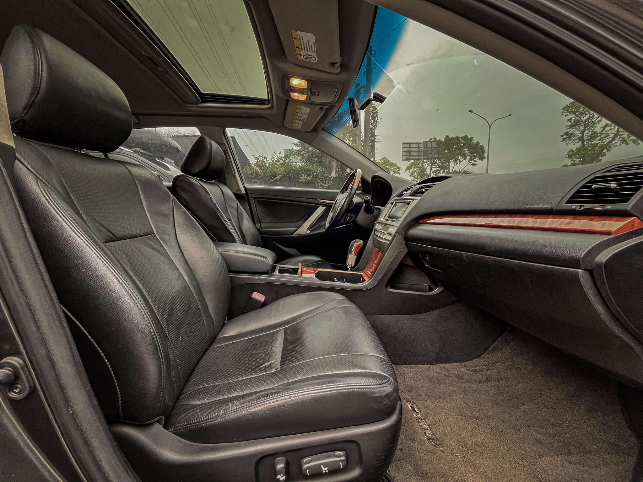 2009 TOYOTA Camry 電動座椅 天窗 螢幕 keyless免鑰匙   第5張相片