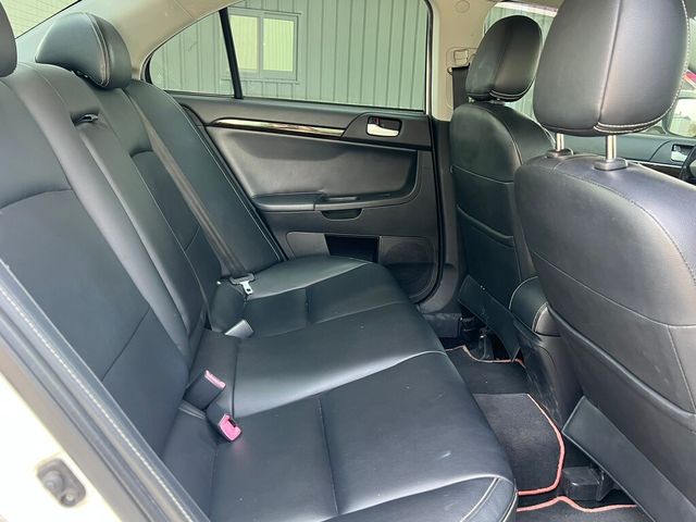 MITSUBISHI三菱 LANCER FORTIS  第10張相片