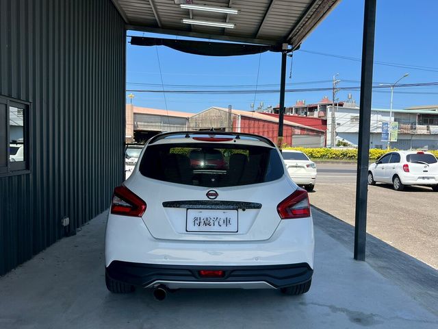 NISSAN日產 TIIDA  第19張相片