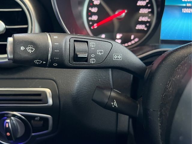 M-BENZ賓士 C300  第6張相片