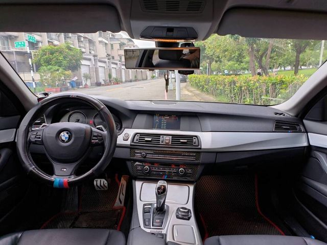 BMW寶馬 520D  第6張相片