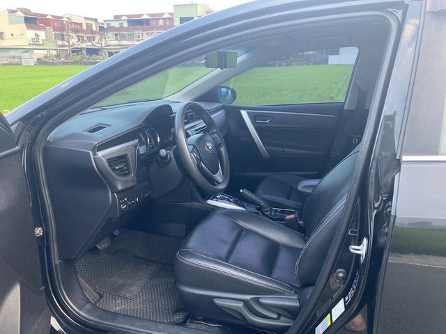 TOYOTA豐田 ALTIS  第4張相片