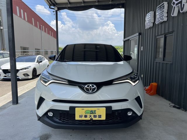 TOYOTA豐田 C-HR  第2張相片