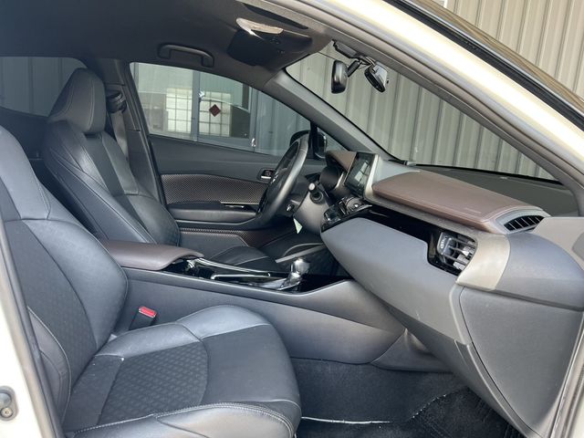 TOYOTA豐田 C-HR  第7張相片
