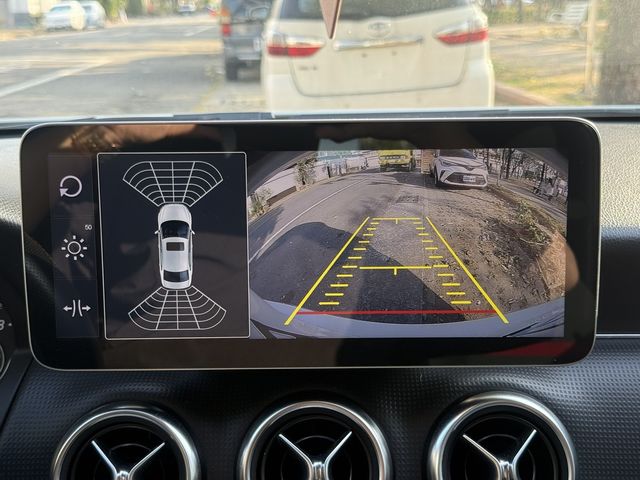 M-BENZ賓士 A180  第10張相片