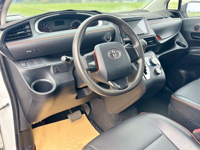 TOYOTA豐田 SIENTA  第7張相片