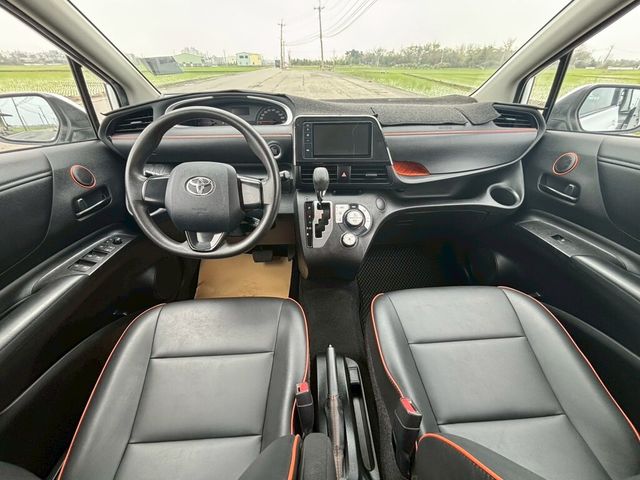 TOYOTA豐田 SIENTA  第9張相片