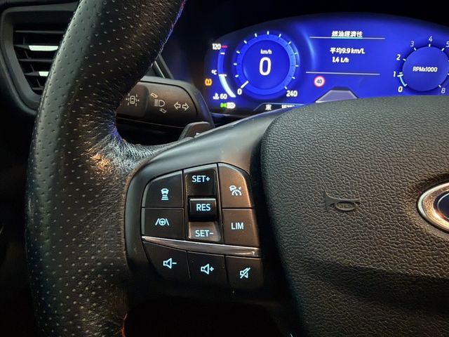 FORD福特 KUGA  第5張相片