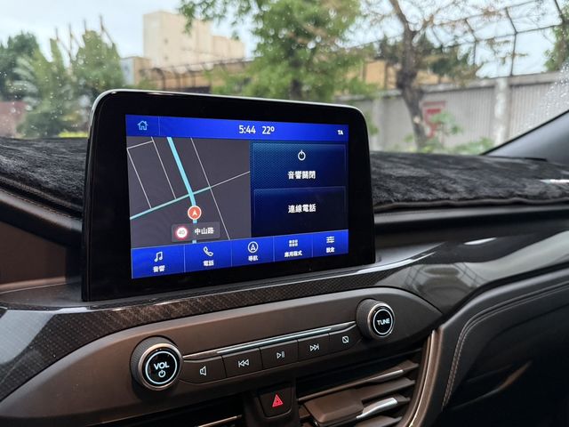 FORD福特 KUGA  第7張相片