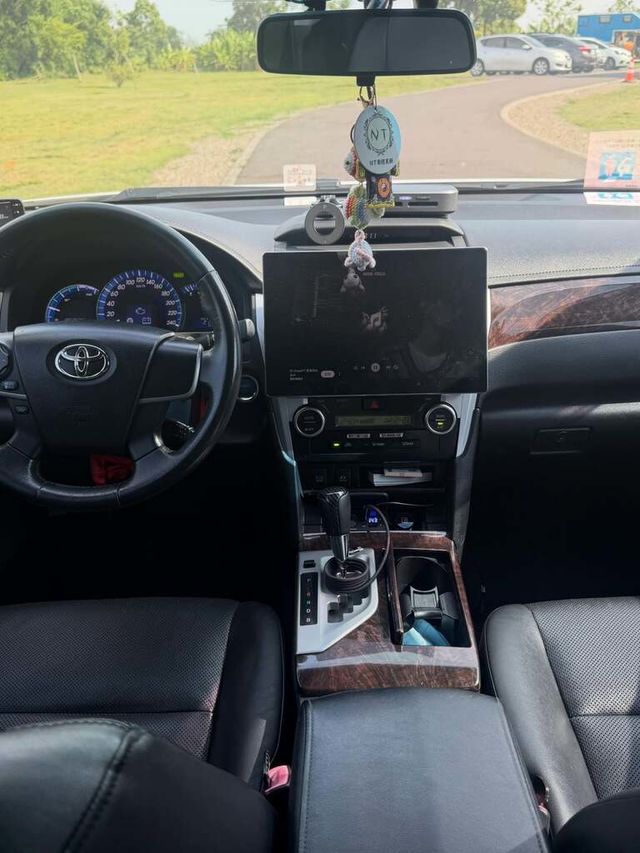 TOYOTA豐田 CAMRY HYBRID  第4張相片