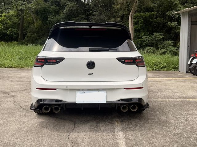VOLKSWAGEN福斯 GOLF R  第2張相片