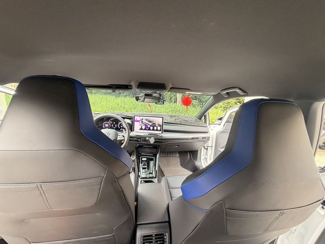 VOLKSWAGEN福斯 GOLF R  第7張相片