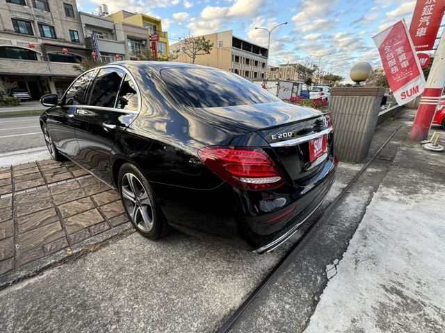 0975638603 林先生 盲點藍芽自動停車電動尾門腳踢電動椅子快播天窗  第12張相片