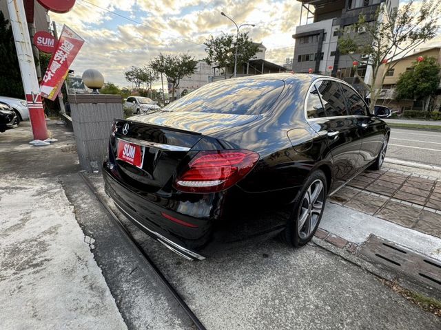 0975638603 林先生 盲點藍芽自動停車電動尾門腳踢電動椅子快播天窗  第13張相片