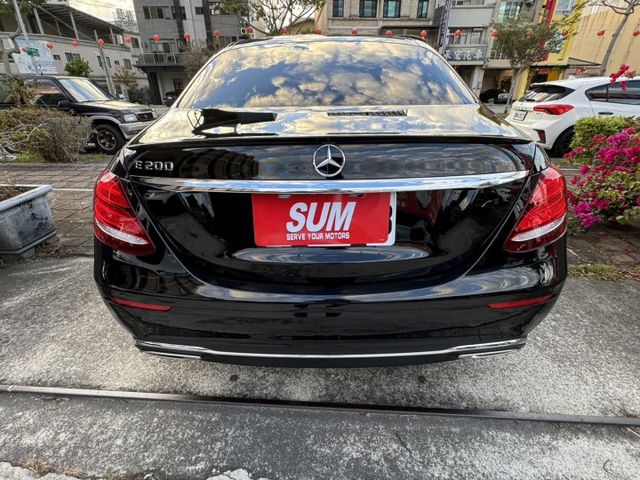 0975638603 林先生 盲點藍芽自動停車電動尾門腳踢電動椅子快播天窗  第14張相片