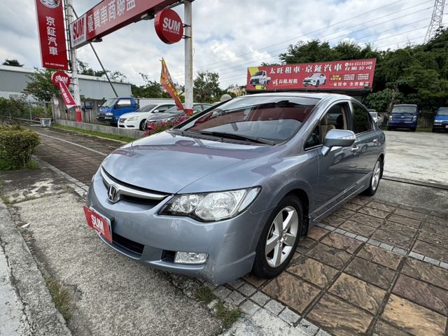0975638603林先生 美容準備中 僅跑10萬公里頂級版換檔撥片 天窗電動後視鏡恆溫空調  第1張相片