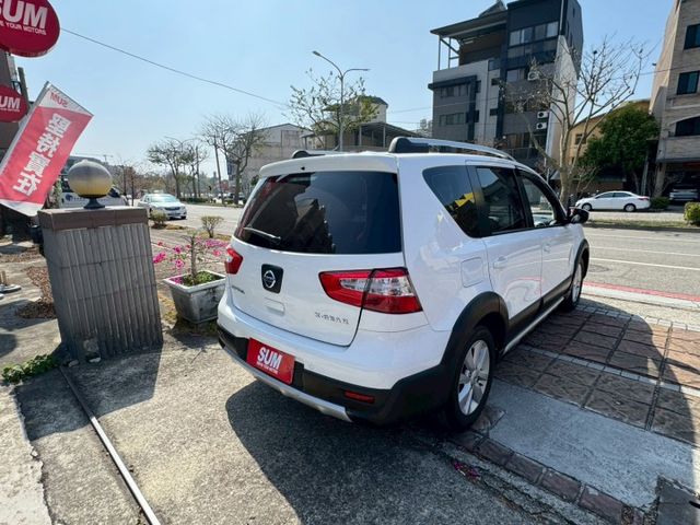 LIVINA  第9張相片