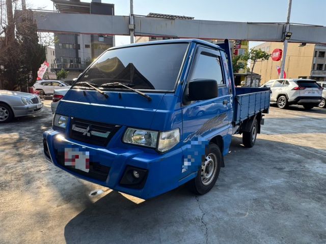 0975492705 林先生僅跑7萬多原廠保養 升降尾門  第1張相片