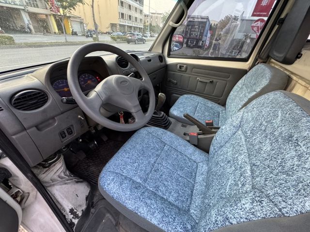 0975492705林先生 僅跑21萬公里冷氣強  第3張相片