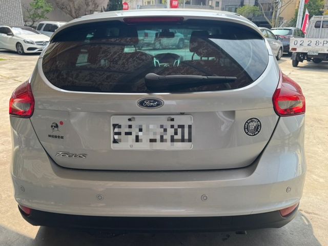 0975492705林先生 僅跑5萬公里  第10張相片