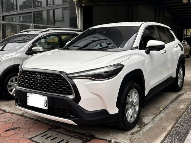 Corolla Cross 1.8 尊爵 定速 免鑰匙 ACC主動跟車  第1張相片