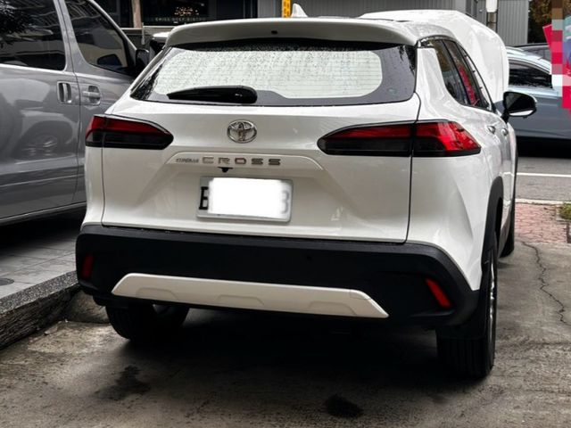 Corolla Cross 1.8 尊爵 定速 免鑰匙 ACC主動跟車  第7張相片