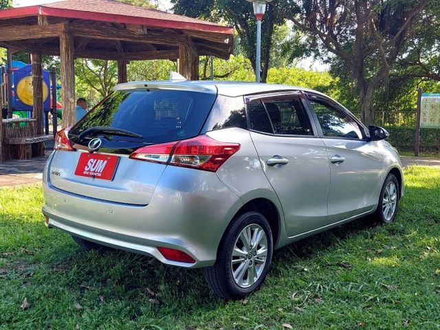 2019年Yaris 1.5 僅跑5萬/盲點/倒車顯影/導航/數位電視~  第14張相片