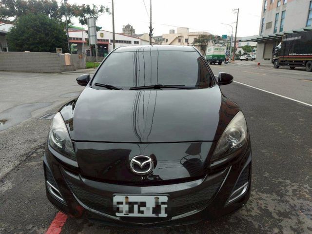 2011年Mazda 3 2.0 4D 電動天窗/定速巡航/方向盤快控  第2張相片