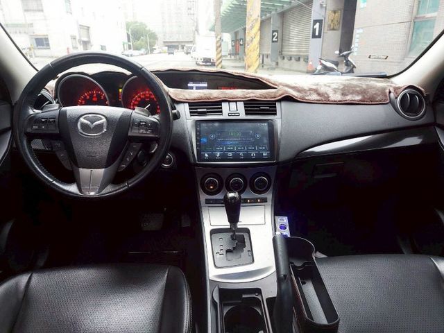 2011年Mazda 3 2.0 4D 電動天窗/定速巡航/方向盤快控  第4張相片