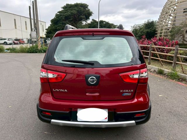 2014年Nissan livina 1.6 空間、舒適性、省油性、外型兼具的家庭休旅車~全車水噹噹!!  第8張相片