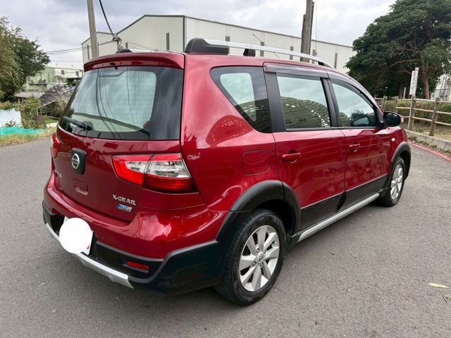 2014年Nissan livina 1.6 空間、舒適性、省油性、外型兼具的家庭休旅車~全車水噹噹!!  第9張相片