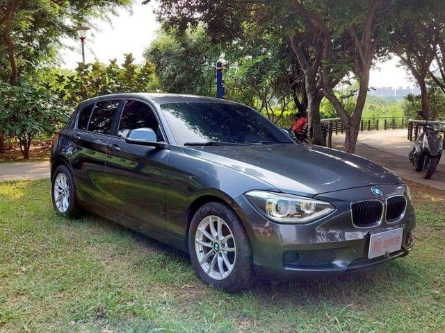 2014年BMW 1-Series 116i 雙前電動座椅/倒車顯影/車況綿Q  第3張相片