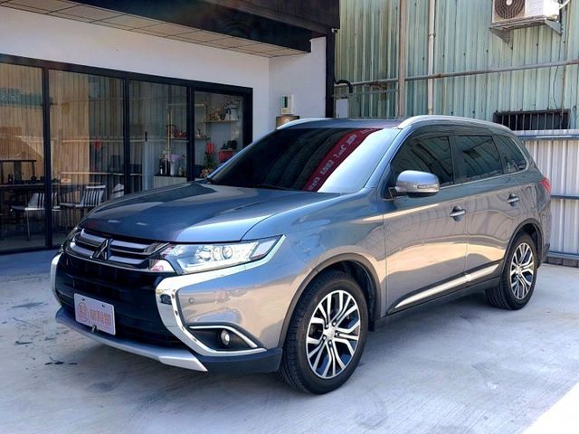 2017年Mitsubishi Outlander 汽油五人座 ACC主動跟車/電動天窗/免鑰匙啟動  第1張相片