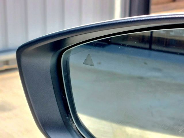 2022年CX-30 Signature ~BOSE音響/駕駛座電動調整/電動尾門/抬頭顯示器/原廠保養履歷齊全~  第10張相片