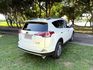 2017年Toyota RAV4 2.5 Hybrid尊爵 電動天窗/電動尾門/駕駛座電動調整  第19張縮圖