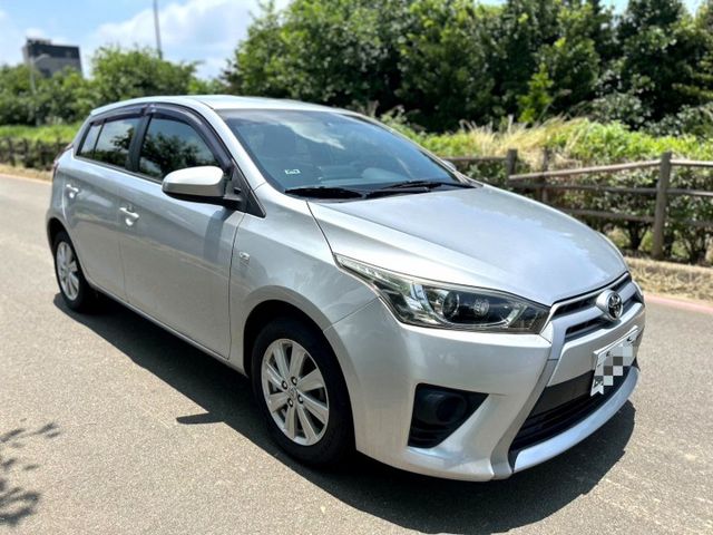 2015年Toyota Yaris 1.5 代步車首選~耐操好保養  第3張相片