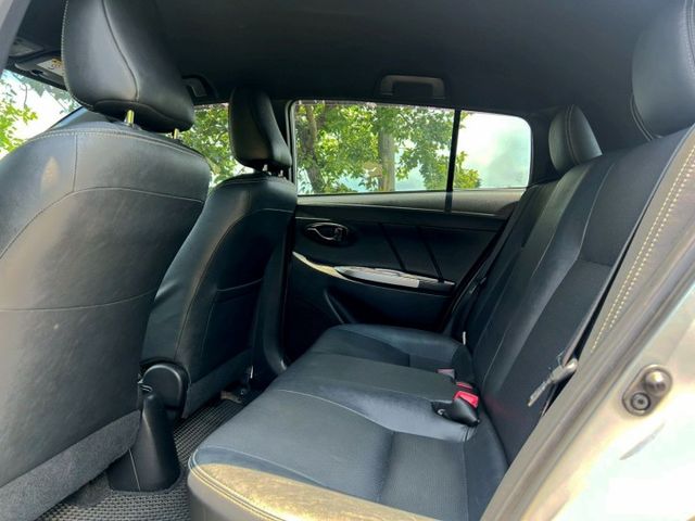 2015年Toyota Yaris 1.5 代步車首選~耐操好保養  第6張相片