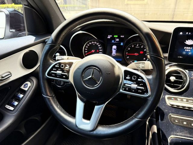 2020年M-Benz GLC200 Coupe 輕油電~雙前座電動座椅/電動尾門/ACC主動跟車  第7張相片