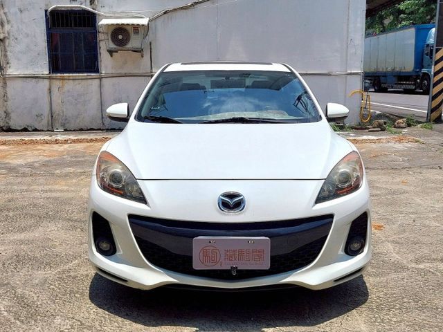 2014年Mazda 3 4D 2.0 電動天窗/分區溫控/方向盤快撥  第2張相片