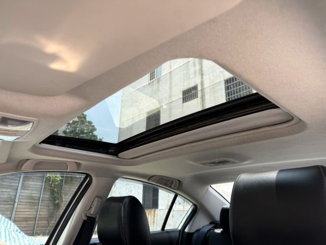 2014年Mazda 3 4D 2.0 電動天窗/分區溫控/方向盤快撥  第8張相片