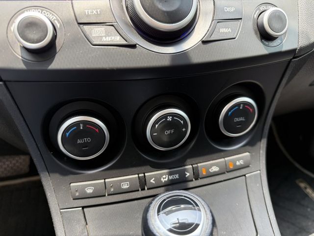 2014年Mazda 3 4D 2.0 電動天窗/分區溫控/方向盤快撥  第10張相片