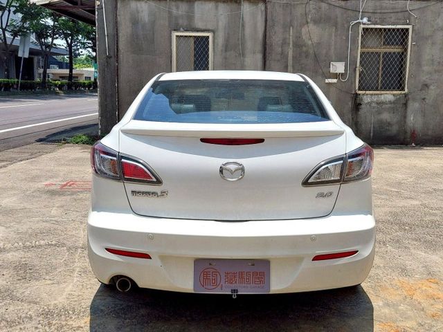 2014年Mazda 3 4D 2.0 電動天窗/分區溫控/方向盤快撥  第13張相片