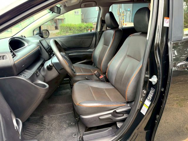 2016年Toyota Sienta 7人座 免鑰匙啟動/單邊電滑門/循跡防滑  第5張相片
