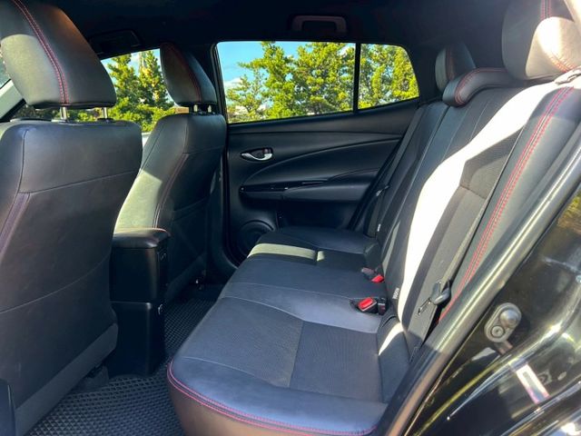 2019年Toyota Yaris 1.5 S 定速巡航/免鑰匙啟動/空力套件/倒車顯影  第6張相片