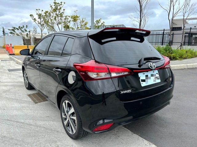 2019年Toyota Yaris 1.5 S 定速巡航/免鑰匙啟動/空力套件/倒車顯影  第8張相片