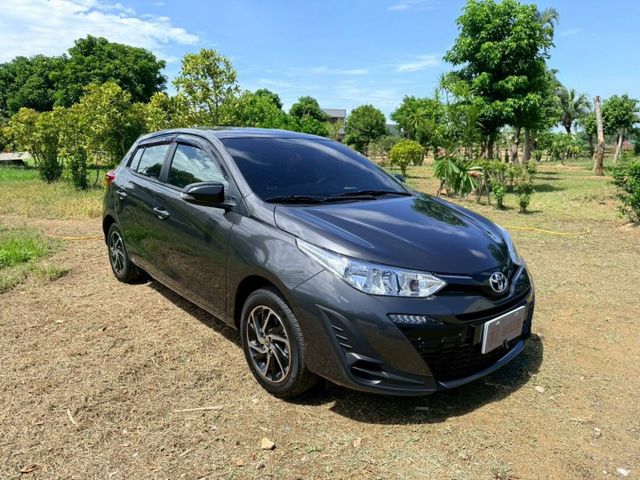 2023年Toyota Yaris 1.5豪華 新車保固中~方向盤快控/免鑰匙啟動/定速巡航  第3張相片