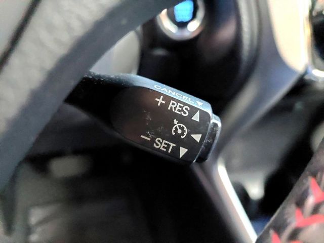 2023年Toyota Yaris 1.5豪華 新車保固中~方向盤快控/免鑰匙啟動/定速巡航  第7張相片